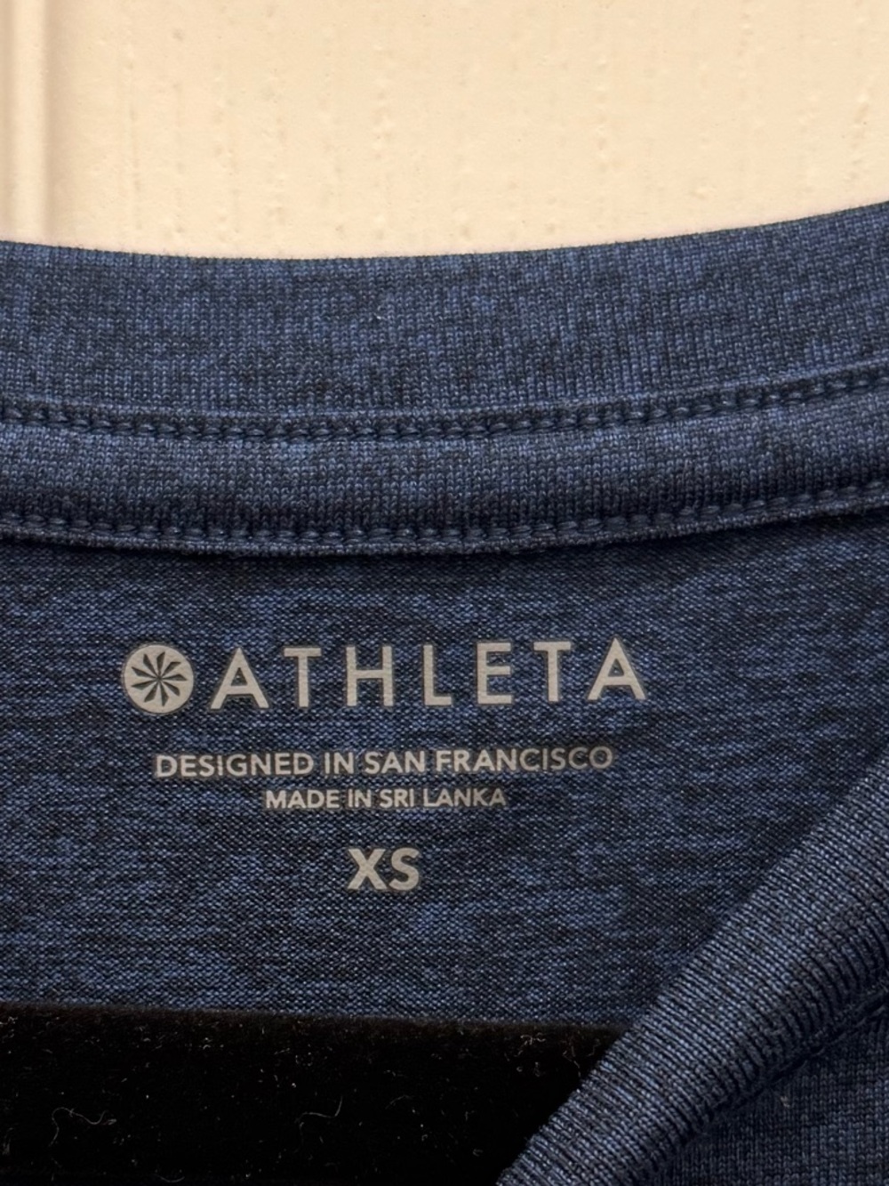 Athleta Navy Muscle Tank Top Size XS - Picture 3 of 3